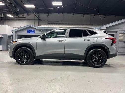 Sterling Gray Metallic 2024 Chevrolet Trax ACTIV