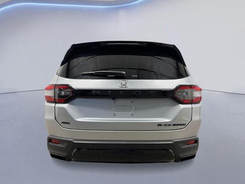 Silver 2026 Honda Pilot Black Edition