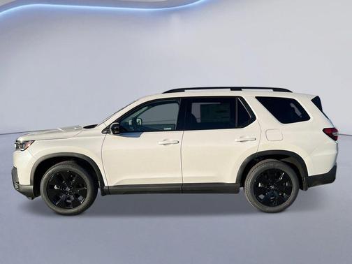 Platinum White 2026 Honda Pilot Black Edition