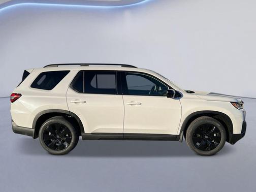 Platinum White 2026 Honda Pilot Black Edition