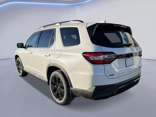 Platinum White 2026 Honda Pilot Black Edition