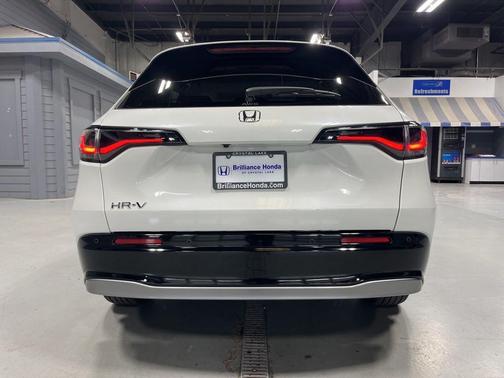 Platinum White Pearl 2025 Honda HR-V EX-L