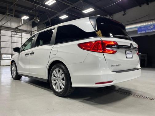 Platinum White Pearl 2021 Honda Odyssey LX