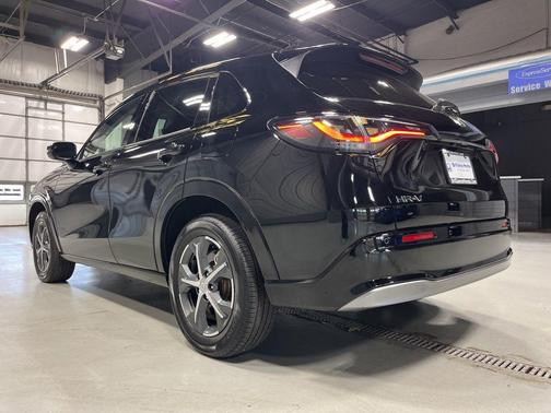 Crystal Black Pearl 2024 Honda HR-V EX-L