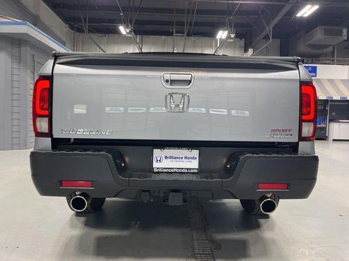 Lunar Silver Metallic 2021 Honda Ridgeline Sport