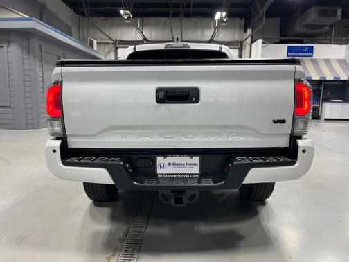 Wind Chill Pearl 2022 Toyota Tacoma TRD Sport