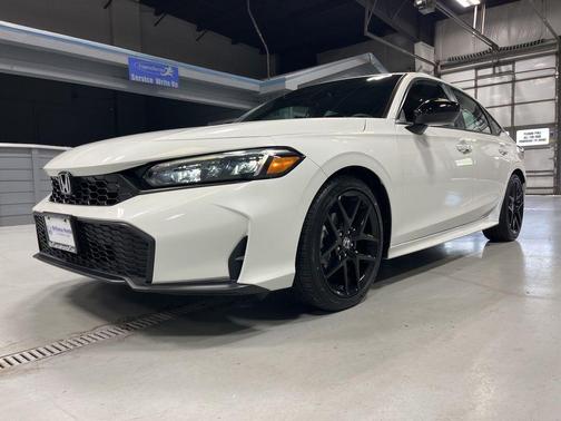 Platinum White Pearl 2026 Honda Civic Sport