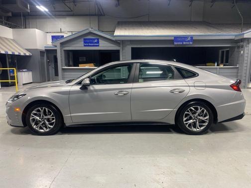 Silver 2023 Hyundai SONATA SEL