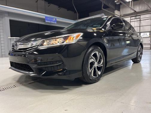 Crystal Black Pearl 2017 Honda Accord LX