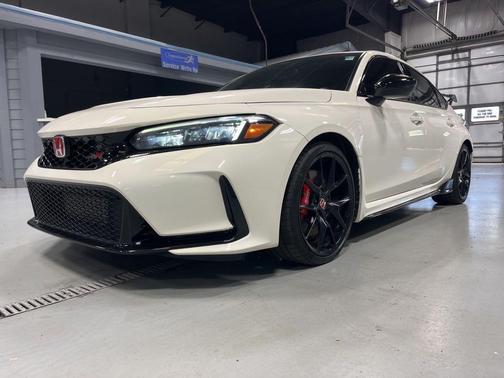 Championship White 2024 Honda Civic Type R Base