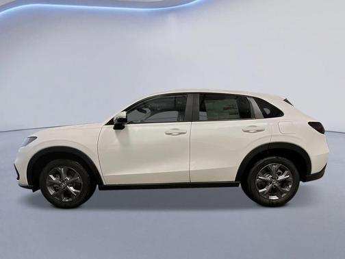 Platinum White 2026 Honda HR-V LX