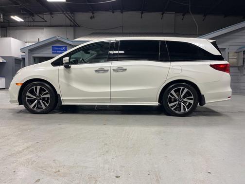 2019 Honda Odyssey Elite