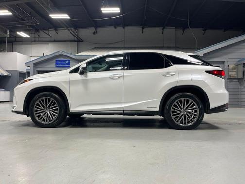 Eminent White Pearl 2020 Lexus RX 450h Base