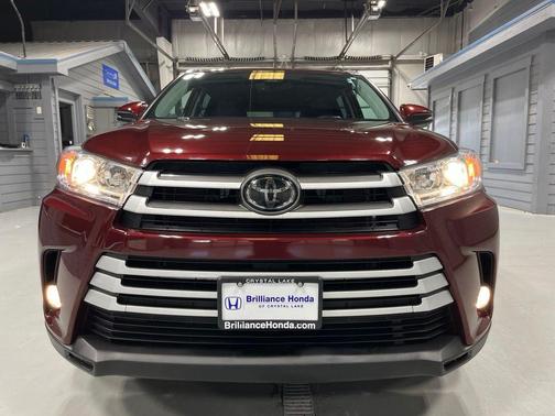 Ooh La La Rouge Mica 2018 Toyota Highlander XLE