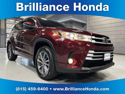 Ooh La La Rouge Mica 2018 Toyota Highlander XLE