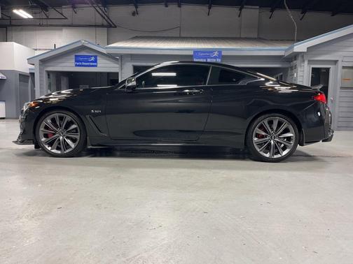Midnight Black 2019 INFINITI Q60 3.0t Red Sport 400