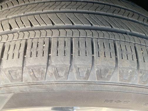 Crystal Black Pearl 2024 Honda Pilot EX-L
