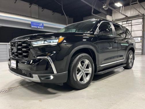 Black 2024 Honda Pilot EX-L