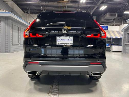 Crystal Black Pearl 2026 Honda CR-V Hybrid Sport Touring
