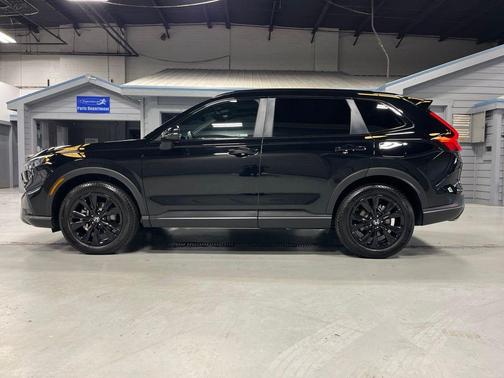 Crystal Black Pearl 2026 Honda CR-V Hybrid Sport Touring