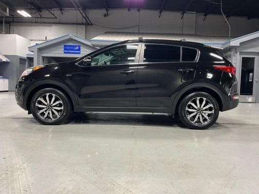 Black Cherry 2018 Kia Sportage EX