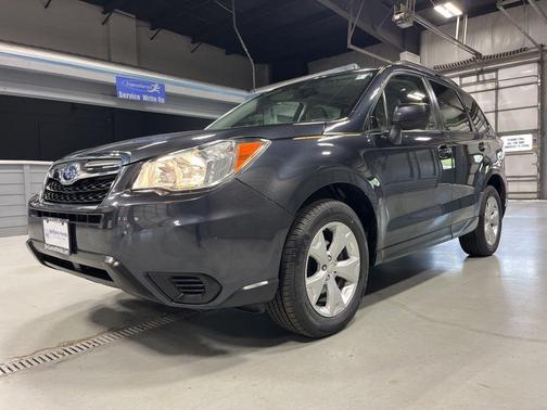 Dark Gray Metallic 2015 Subaru Forester 2.5i Premium