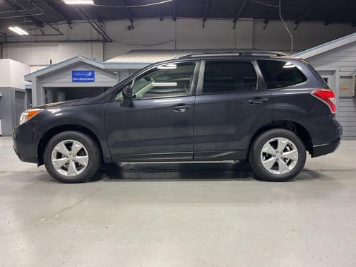 Dark Gray Metallic 2015 Subaru Forester 2.5i Premium