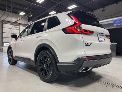 Platinum White Pearl 2026 Honda CR-V Hybrid Sport Touring