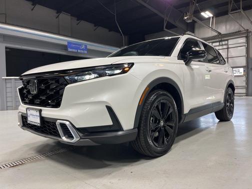 Platinum White Pearl 2026 Honda CR-V Hybrid Sport Touring