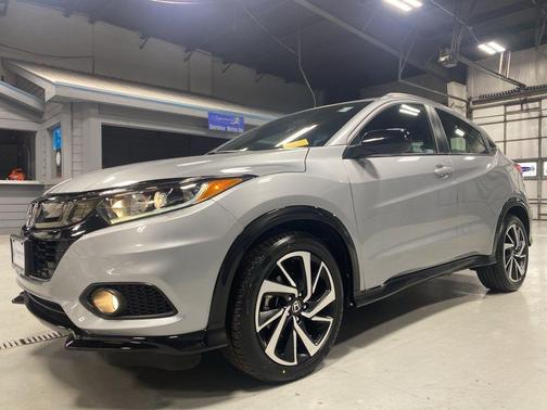 Lunar Silver Metallic 2020 Honda HR-V Sport