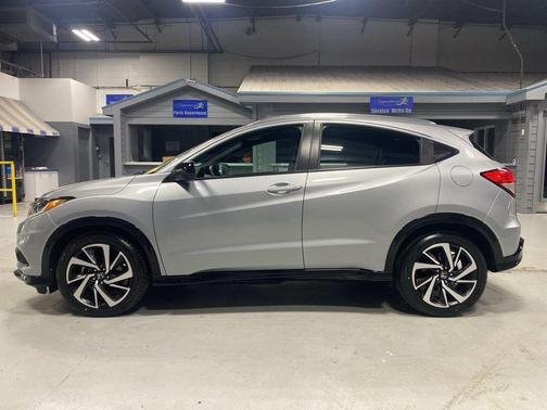 Lunar Silver Metallic 2020 Honda HR-V Sport
