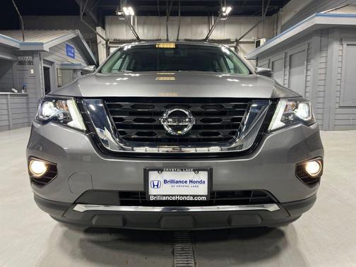 Gun Metallic 2020 Nissan Pathfinder Platinum