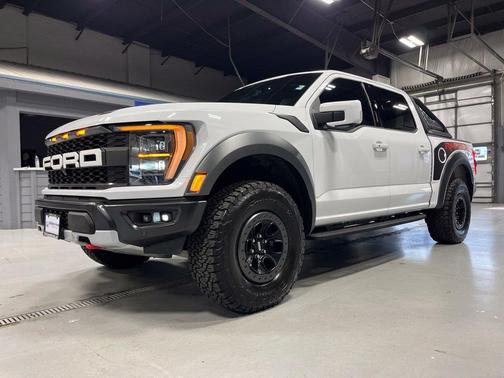 Oxford White 2023 Ford F-150 Raptor