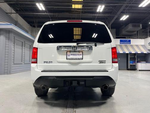 Taffeta White 2015 Honda Pilot SE