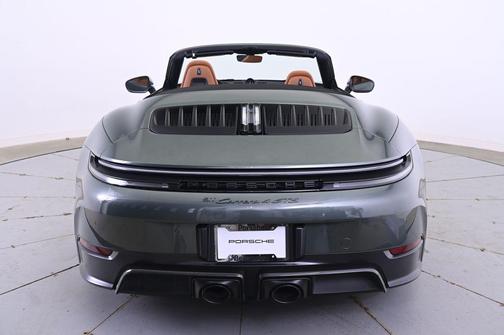 2025 Porsche 911 Carrera GTS