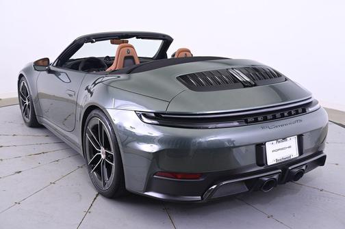 2025 Porsche 911 Carrera GTS