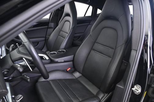 2021 Porsche Panamera 4