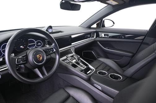 2021 Porsche Panamera 4