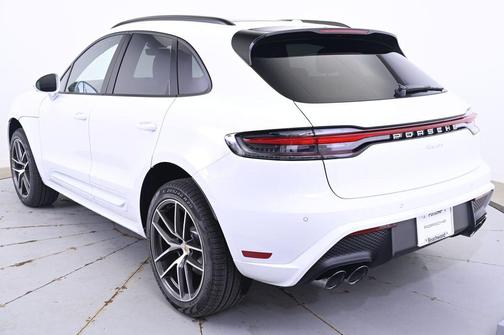 2026 Porsche Macan 