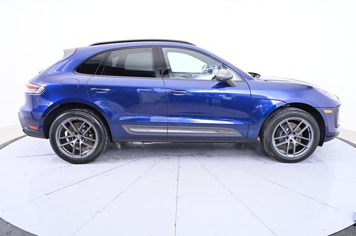2025 Porsche Macan T