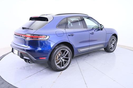 2025 Porsche Macan 