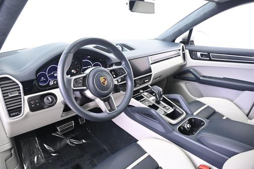 2022 Porsche Cayenne GTS