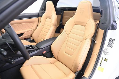 2026 Porsche 911 Targa 4S