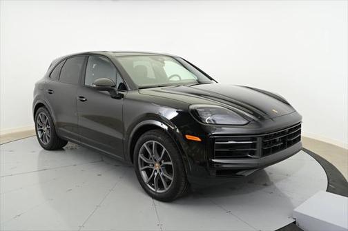2024 Porsche Cayenne Base (Tiptronic)