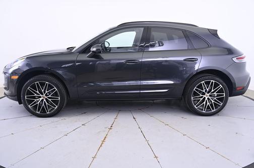Volcano Grey Metallic 2026 Porsche Macan Macan