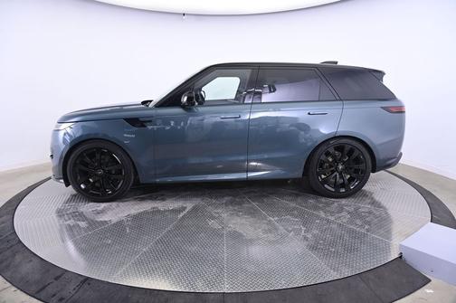 2024 Land Rover Range Rover Sport SE