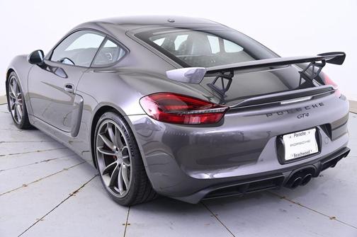 2016 Porsche Cayman GT4