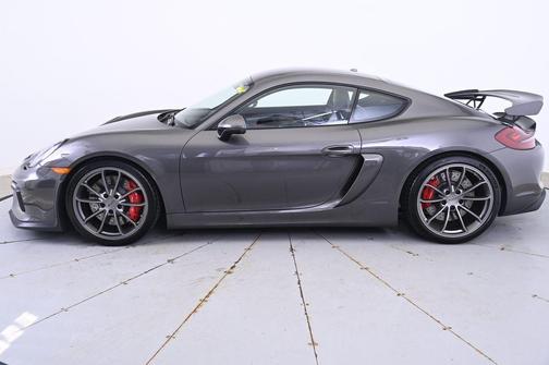 2016 Porsche Cayman GT4