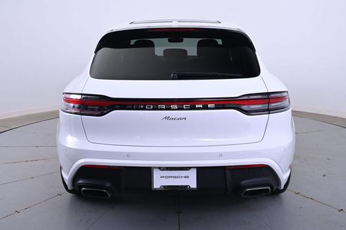 2025 Porsche Macan 