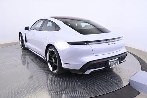 2021 Porsche Taycan Turbo